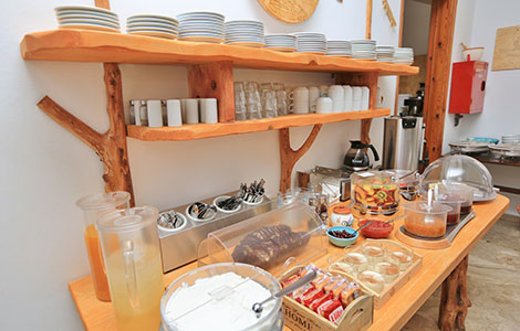 Petit déjeuner à l'hôtel Sifnos Benaki