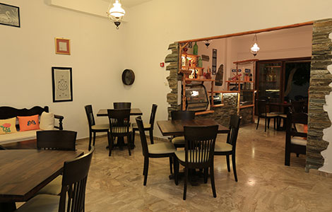 The lounge of Sifnos hotel Benaki